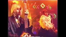 DIVINYLS - I Touch Myself (Top Of The Pops June 1991)