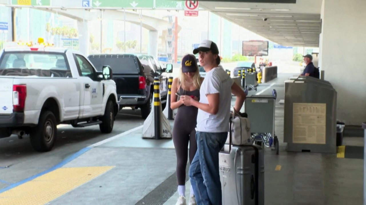 US proposal would force tourists to disclose social media history