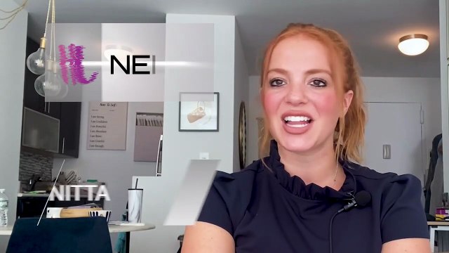 Carrie Underwood Channels Pink With Acrobatic Moves At CMT Awards