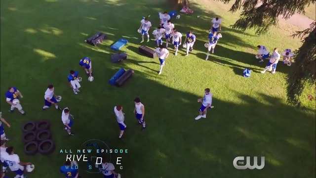 'Riverdale' 2x03 Promo: 'The Watcher In The Woods'