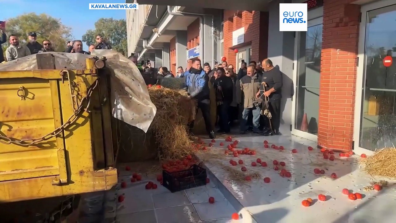 Ελλάδα: Πολλαπλασιάζονται τα μπλόκα των αγροτών...