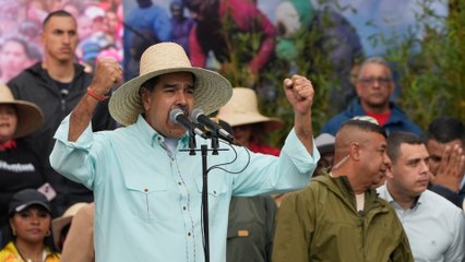 Maduro dedica una canción a los estadounidenses que no quieren guerra: "Don't worry, be happy"