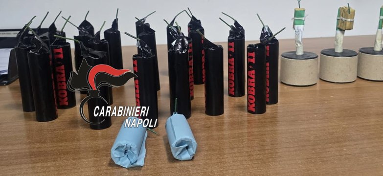 Cercola (NA) - Viaggiano con due bambini in auto carica di potenti botti artigianali: arrestati (11.12.25)