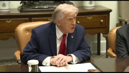 Controlli sui social, Trump difende stretta sui visti. E attacca Cnn