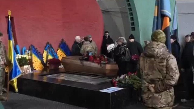 Guerra en Ucrania: la difícil tarea de identificar a los soldados muertos en combate