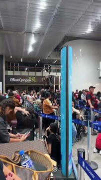 Aeroporto de Florianópolis registra 24 voos cancelados e 21 atrasados após ventos em SP
