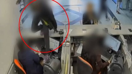 VIDEO | Así eran los atemorizantes robos que cometía una banda en los bancos de Bogotá