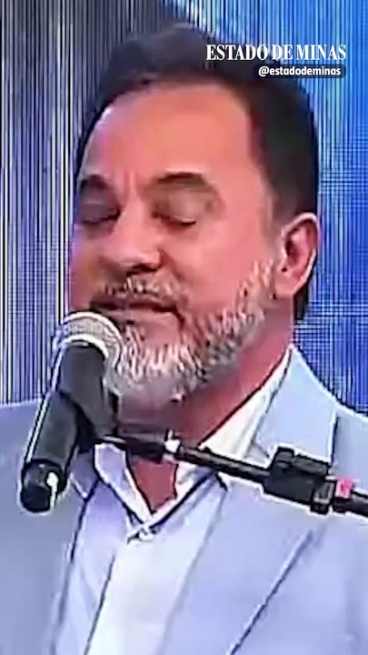 Lula ganha camisa do Valeriodoce Esporte Clube em Itabira