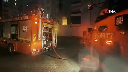 Diyarbakır’da ailesiyle tartışan şahıs evini ateşe verip çıktı, 3 kişi dumandan etkiledi