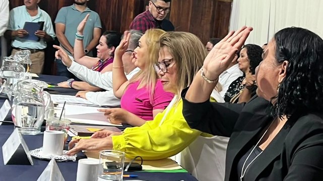 Regidor exige a Lemus resolver crisis de transporte en Puerto Vallarta | CPS Noticias