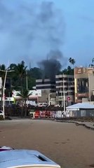 Incêndio atinge condomínio de luxo em Salvador; veja vídeo