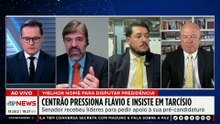 Centrão pressiona Flávio e insiste em Tarcísio como candidato da direita
