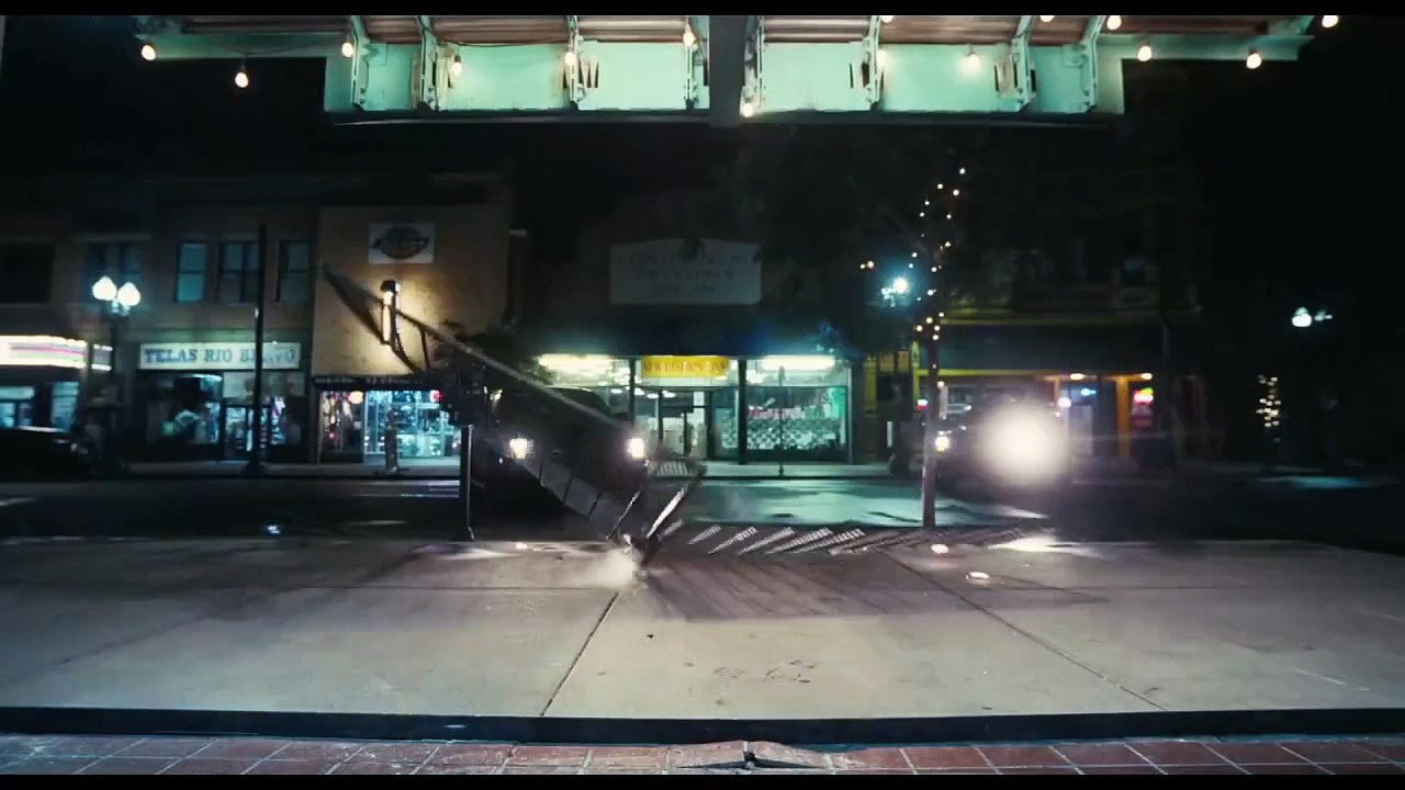 One Battle After Another Trailer DF