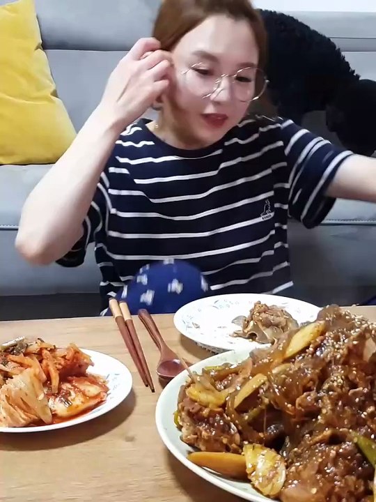 Hamzy Realsound ASMR Mukbang - Braised Pork Sensation #Mukbang #ASMR #EatingShow