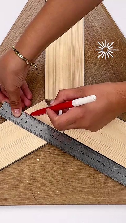 Quick hack for perfect wood lining🛠️
