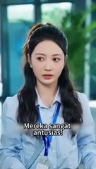 Sekretaris yang ceroboh mencium CEO yang fobia kuman pada hari pertamanya_tapi CEO jatuh cinta