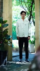 Everyone thought she was just a weak village girl, not knowing she was a world-famous mafia boss!