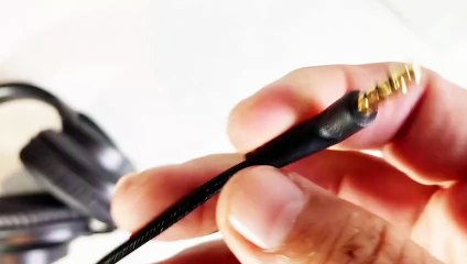 Headphones Wired with Microphone, Over Ear Foldable Review