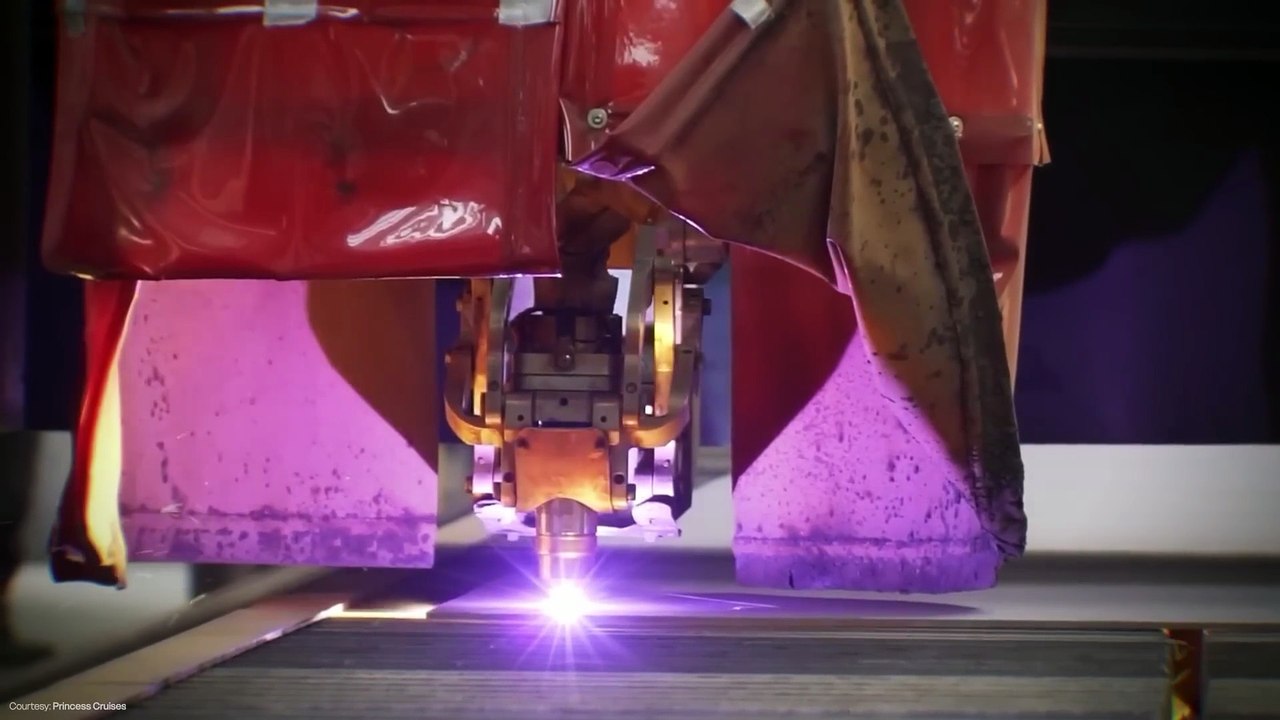 200 Million Ship! How 10,000 Workers Build This - Latest Entertainment