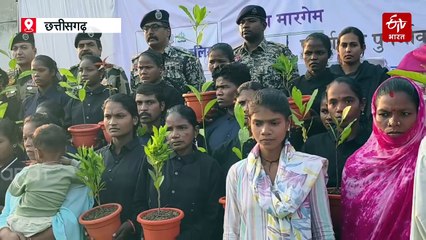 बंदूक थामने वाले हाथ कर रहे सुई धागे से कलाकारी, पूर्व नक्सलियों का नया जीवन, पूना मारगेम बना सबसे बड़ा साथी