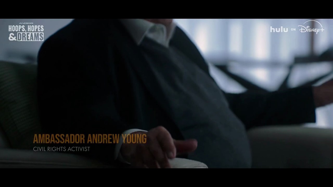 Hoops, Hopes & Dreams Trailer OV