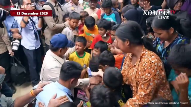 Momen Prabowo Peluk Anak-Anak di Pengungsian Aceh Tamiang