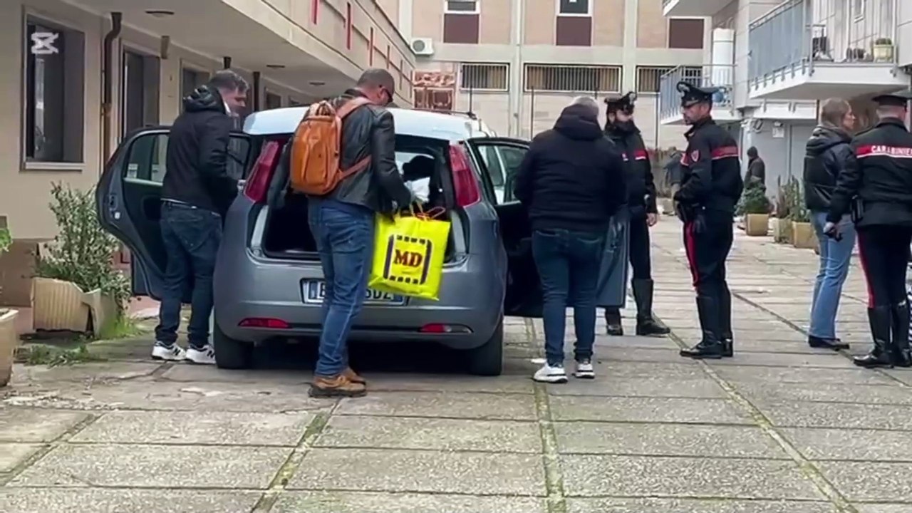 Sassari, il 55enne indagato per i roghi portato in caserma: interrogatorio decisivo per far luce sulla scia di incendi