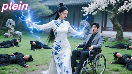 fille fragile affronte cent ennemis pour sauver un PDG traqué : il l'épouse et la chouchoute.#drama