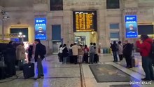 Risveglio con sciopero a Milano, treni cancellati e chiusura M3