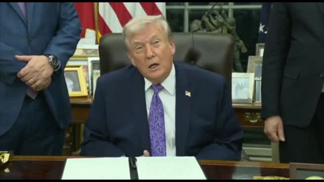 Trump firma un ordine esecutivo per centralizzare le norme sull'IA