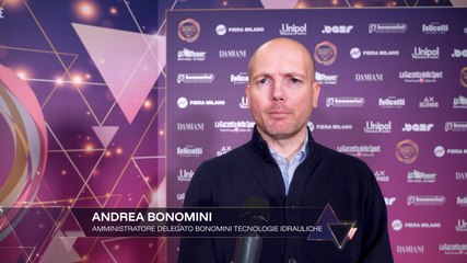 GSA, Bonomini premia l’allenatore dell’anno ai Gazzetta Sports Awards
