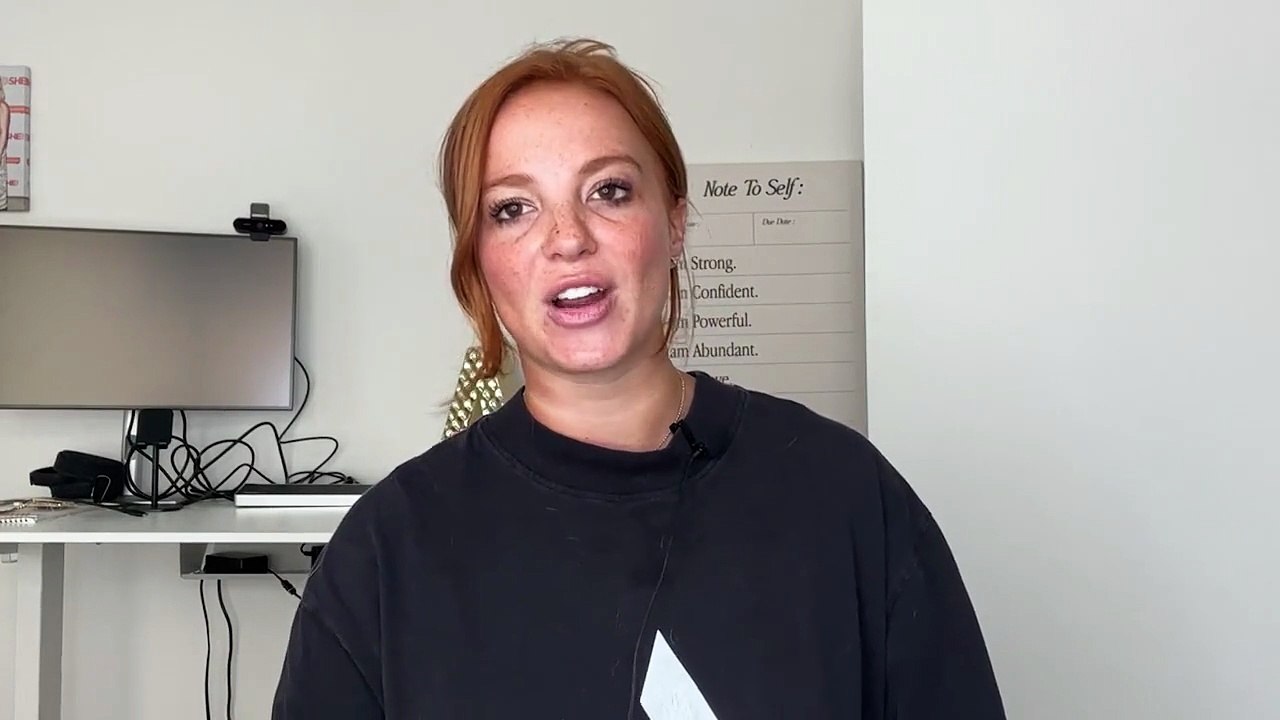 Ariana Grande’s Rumored Boyfriend Ethan Slater Files For Divorce From Wife Lilly Jay