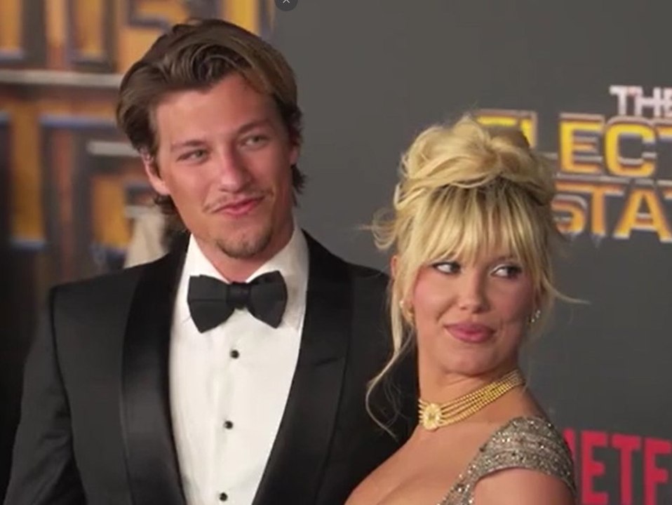 Prominenter Nachwuchs: Diese Stars haben 2025 ein Baby bekommen