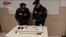 Loranzè (TO) - In auto con mazza di legno, frusta e 5 chili di cocaina: arrestato 65enne (12.12.25)