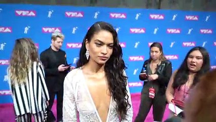 Irina Shayk Interview MTV VMAS 2018 EXCLUSIVE | Hollywoodlife