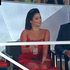 Vanessa Hudgens Is The New Taylor Swift At Awards Shows: Her Killer VMAs Dance Moves