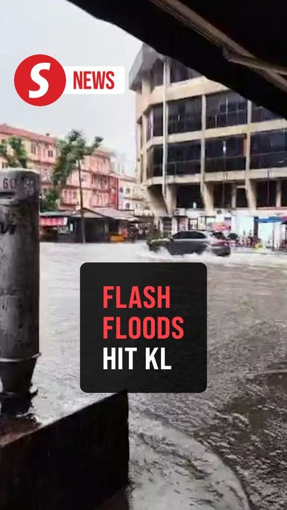 KL waterlogged: Flash floods swamp major streets