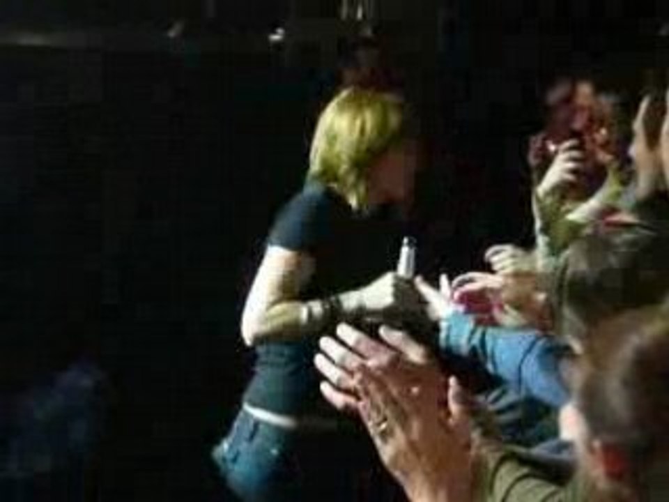 Portishead - Zenith Paris 5 Mai 2008 - Beth dans la foule