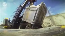 Building the CAT D11_ The Most Extreme Manufacturing on Earth _ MEGA FACTORY(360P)
