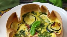 Quiche rústica com crosta de tortilha: leve, crocante e irresistível