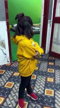 Dua ki baat to theek hi hoti hai! Aaj phir usne apni cute si reasoning se sab ko hansa diya. Dekhein is short mein ek aur funny family moment! 😂✨ Follow karein aur mazeed comedy moments dekhte rhein