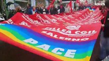 Sciopero generale a Napoli, il corteo per le vie della citta'