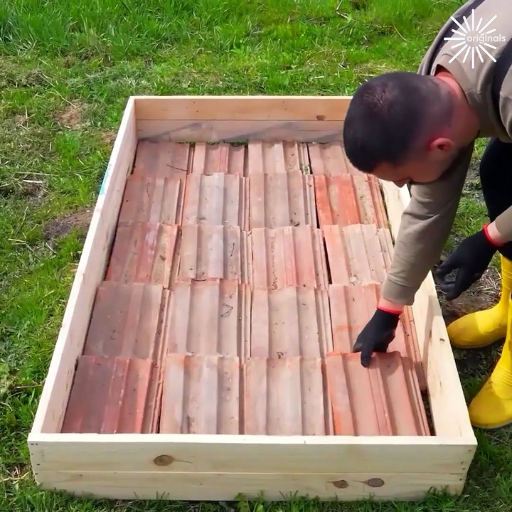 DIY Veggie garden bed!