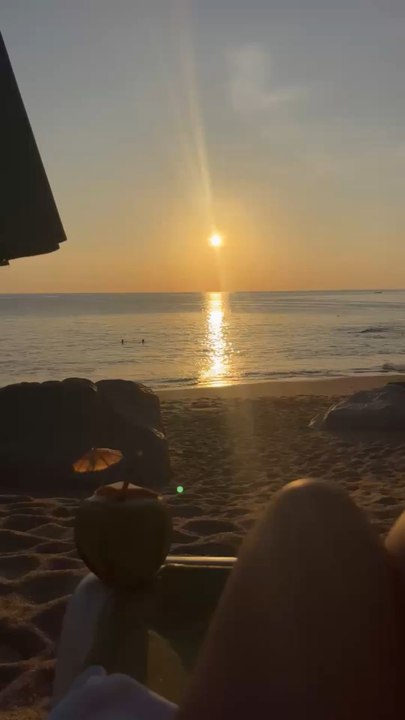 Peace in a video 🌊☀️