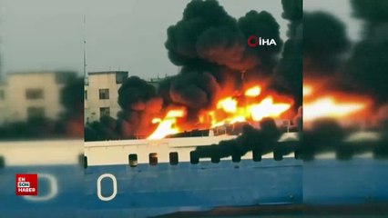 Tır taşımacılığı yapan Türk gemisi Odesa'da vuruldu