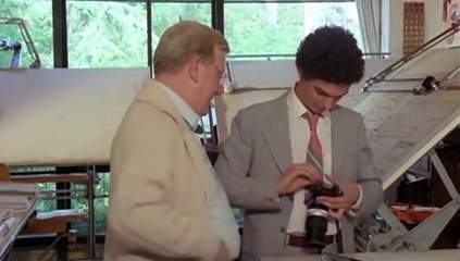 {Lezioni private} 1975 - A piano teacher is the object of desire for one of the boys in her class.