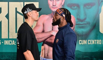 Marco Verde cumple con el pesaje para su pelea contra Raphael Igbokwe