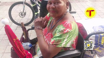 LA BORRACHERA LE PERMITIÓ AL HOMBRE ARAÑA HACER LLOVER MANGOS PARA LOS GUAYAQUILEÑOS