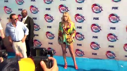 Taylor Swift & Zendaya Teen Choice Awards 2019 Best Dress