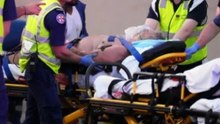 🚨 Sydney sous le choc 🔴 Fusillade meurtrière à Bondi Beach lors d’un rassemblement de Hanukkah : au moins 10 morts et plusieurs blessés. Les autorités australiennes parlent d’un acte terroriste. L’enquête est en cours.📌